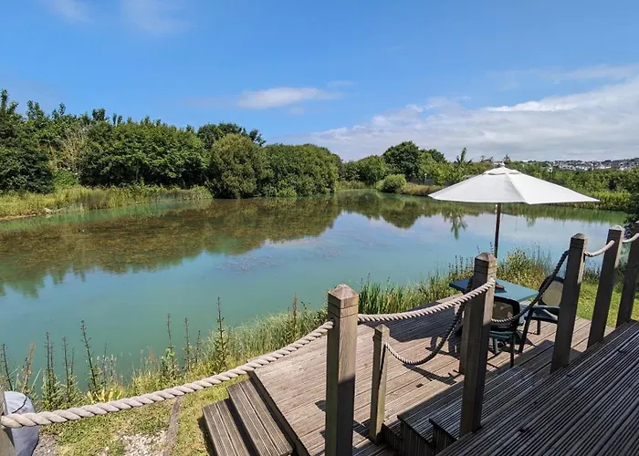 Lynstone Lakes