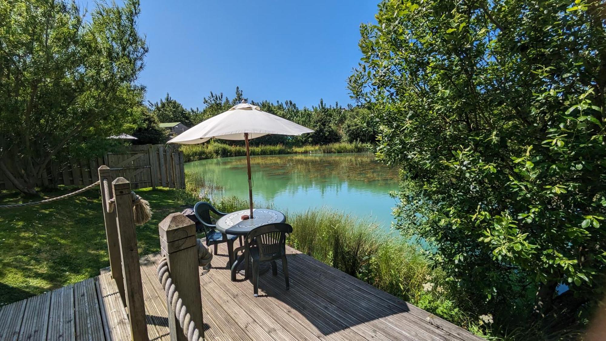Lodge Lynstone Lakes