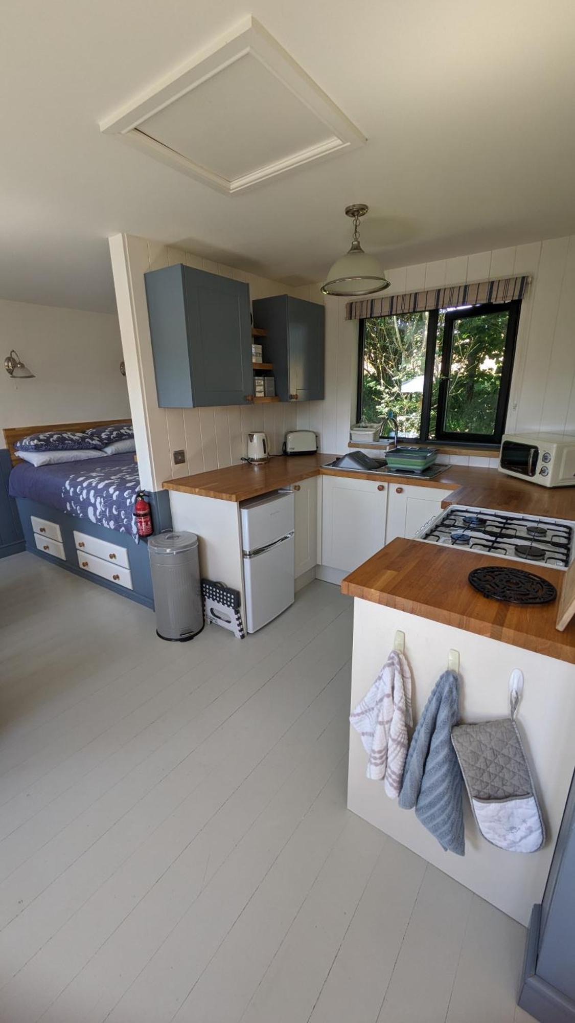 Lynstone Lakes Lodge